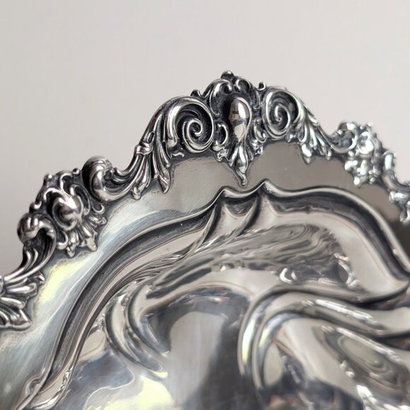 Meriden Britannia Company Sterling Silver Foliate Scrolls Art Nouveau Bowl 8.5" - Picture 8 of 12